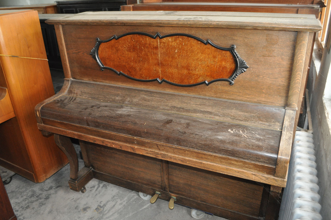Hupfer Klavier - 0689